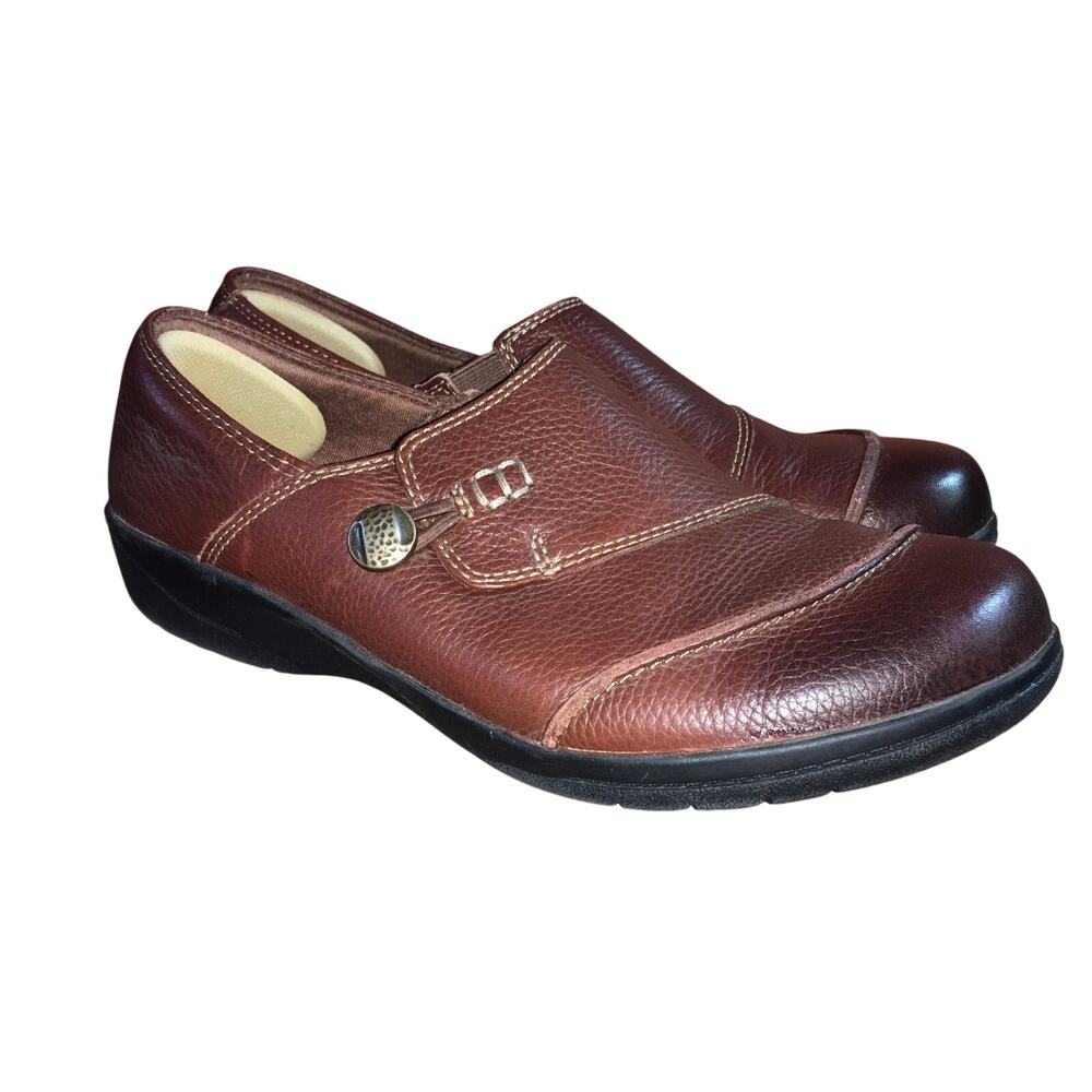 Clarks Cheyn Madi Slip On Loafers Womens 8 Brown Leather Minimalist Work Shoe